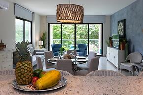 The Charming Condo by Acomodo