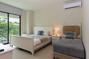 The Charming Condo by Acomodo