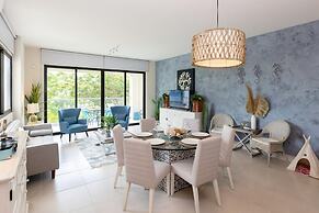 The Charming Condo by Acomodo