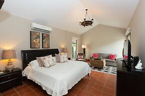 Casa Portales by Acomodo Buenaventura