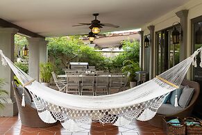 Casa Portales by Acomodo Buenaventura