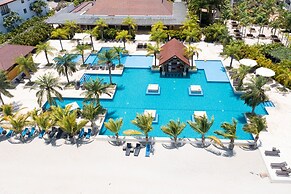 Casa Portales by Acomodo Buenaventura