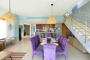 The Penthouse by Acomodo
