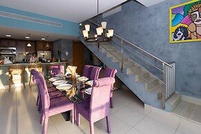 The Penthouse by Acomodo