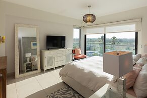 The Penthouse by Acomodo