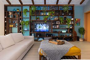 The Penthouse by Acomodo