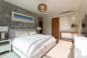 The Penthouse by Acomodo