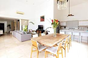 Villa Encanto by Acomodo