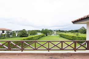 Villa Encanto by Acomodo