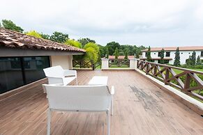 Villa Encanto by Acomodo