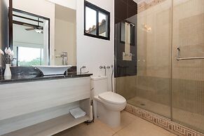 Villa Encanto by Acomodo