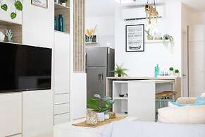 The Farallon Beach Condo by Acomodo