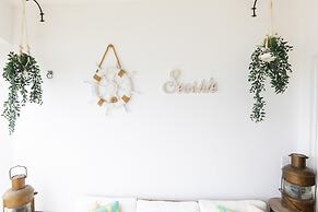 The Farallon Beach Condo by Acomodo