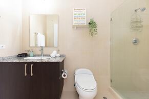 The Farallon Beach Condo by Acomodo