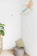 The Farallon Beach Condo by Acomodo