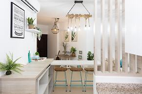 The Farallon Beach Condo by Acomodo