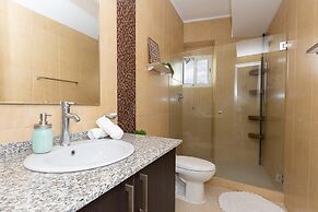 The Farallon Beach Condo by Acomodo