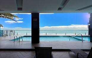 The Farallon Beach Condo by Acomodo