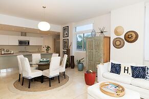 The Luscious Condo by Acomodo Buenaventura