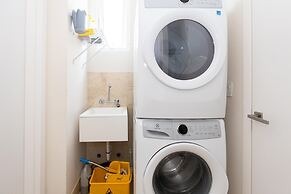 The Luscious Condo by Acomodo Buenaventura