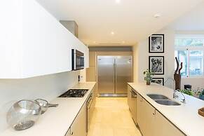 The Luscious Condo by Acomodo Buenaventura