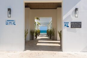 The Acomodelo Condo by Acomodo