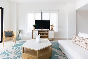 The Acomodelo Condo by Acomodo