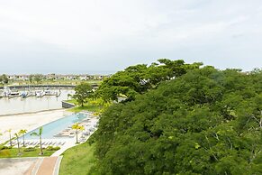 The Couples Condo by Acomodo