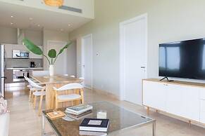 The Couples Condo by Acomodo