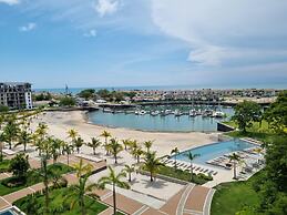 The Couples Condo by Acomodo