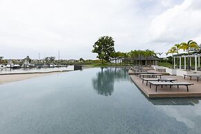 The Couples Condo by Acomodo