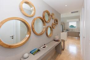 The Couples Condo by Acomodo