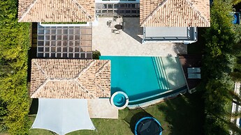 Villa Serenidad by Acomodo