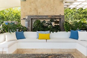 Villa Serenidad by Acomodo