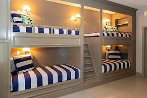Villa Serenidad by Acomodo