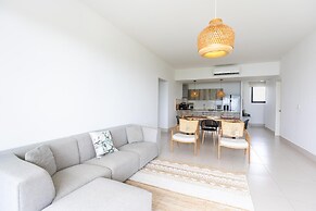 Ourfriends Condo by Acomodo