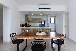 Ourfriends Condo by Acomodo
