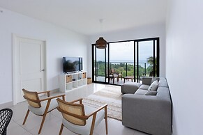 Ourfriends Condo by Acomodo