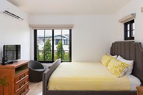 Villa Carisma by Acomodo Vistamar