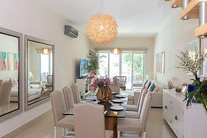 Villa Rossana by Acomodo