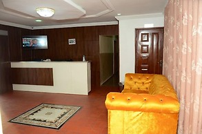 Sunrise Suites and Resturant