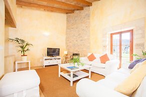 Es Moli Son Comparet