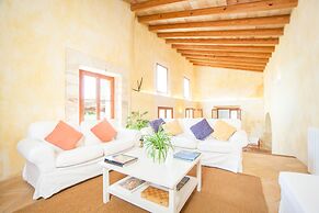 Es Moli Son Comparet