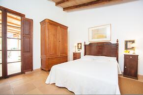 Es Moli Son Comparet