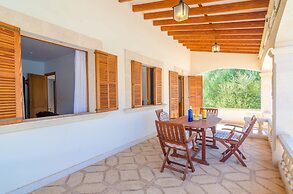 Can Parrita in S Estanyol de Migjorn