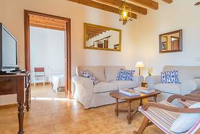 Can Salvador in Moscari