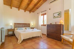 Es Garroveral 3 in Bunyola