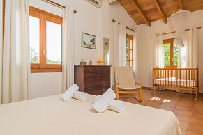 Es Garroveral 3 in Bunyola