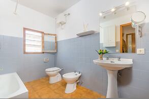 Can Damia in S Arrac