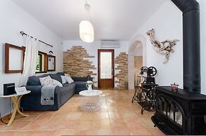 Cas Pati Son Moja in Santa y